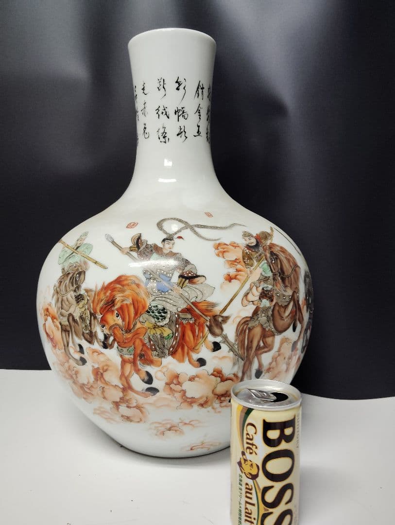 中国　景徳鎮 粉彩　三国志人物図 天球瓶