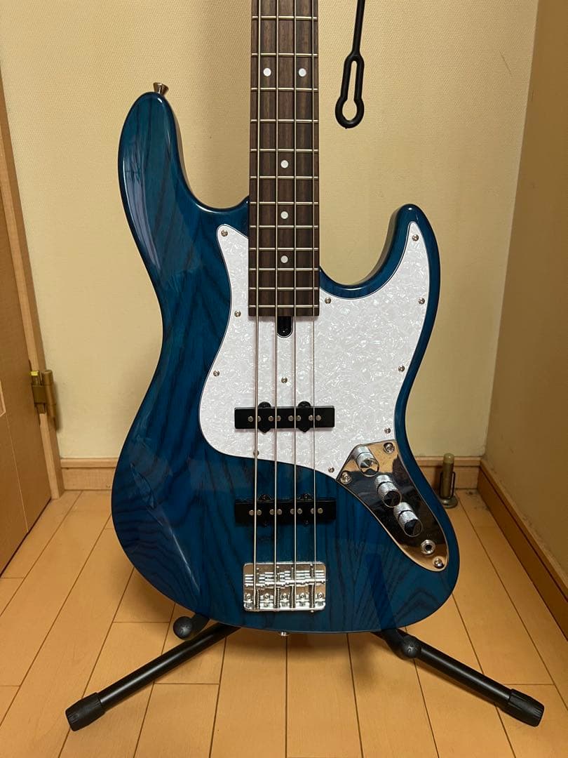 Bacchus WJB-500Rエレキベース 青 アッシュボディ