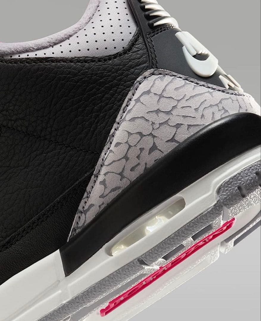 Nike Air Jordan エア ジョーダン 3レトロ「ブラック セメント」