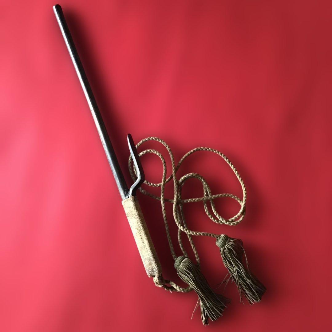 時代物　大型　十手　鮫皮巻