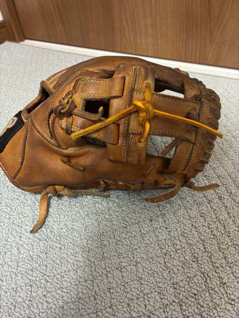 ドナイヤ　Donaiya 硬式グローブ　内野手用　山田哲人