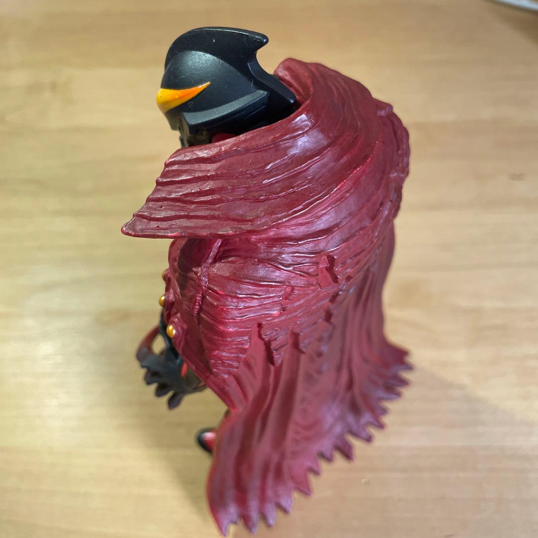 ウルトラマンフィギュア　カイザーベリアル