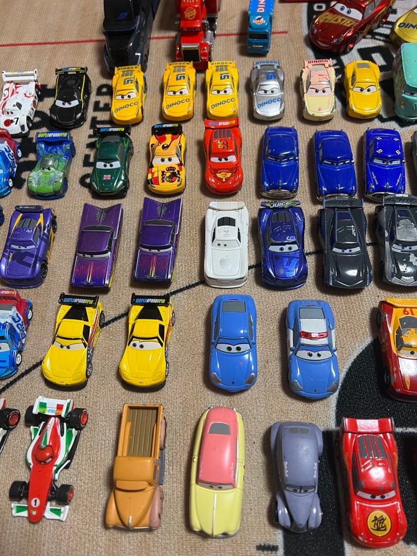 カーズ ミニカー トミカ　88台セット