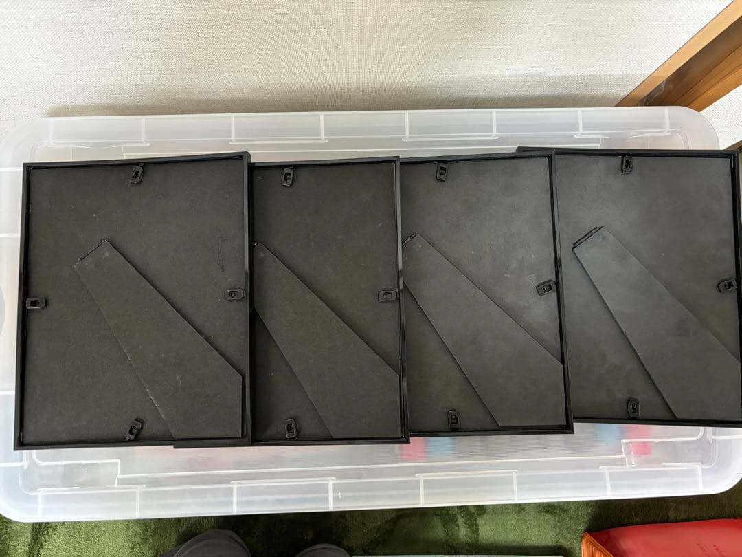 ブラックフォトフレーム　シンプルなフォトフレーム