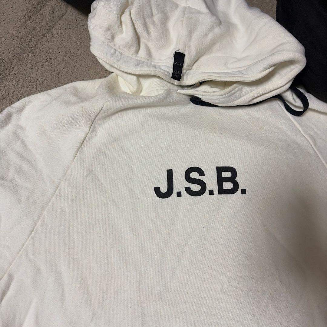 J.S.B. フード付きホワイトパーカー　袖なしXLサイズ