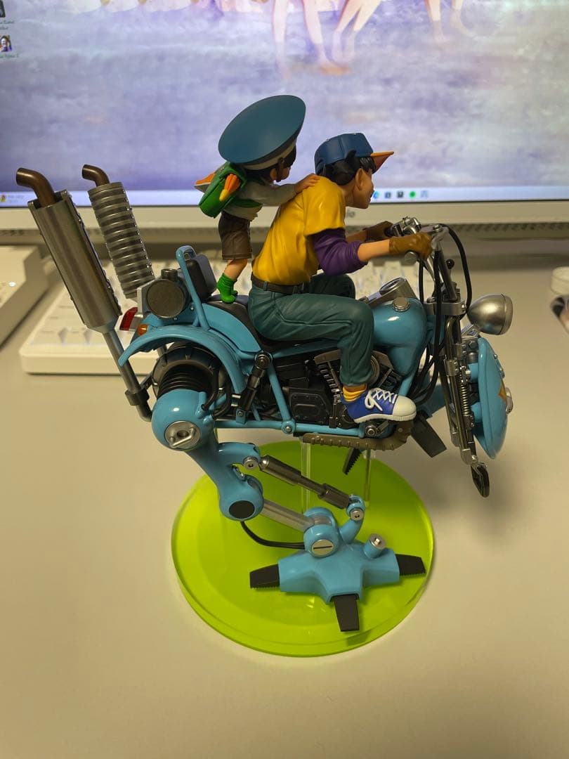 ドラゴンボールZ 孫悟空＆悟飯＆二足歩行ロボット　デスクトップリアルマッコイ