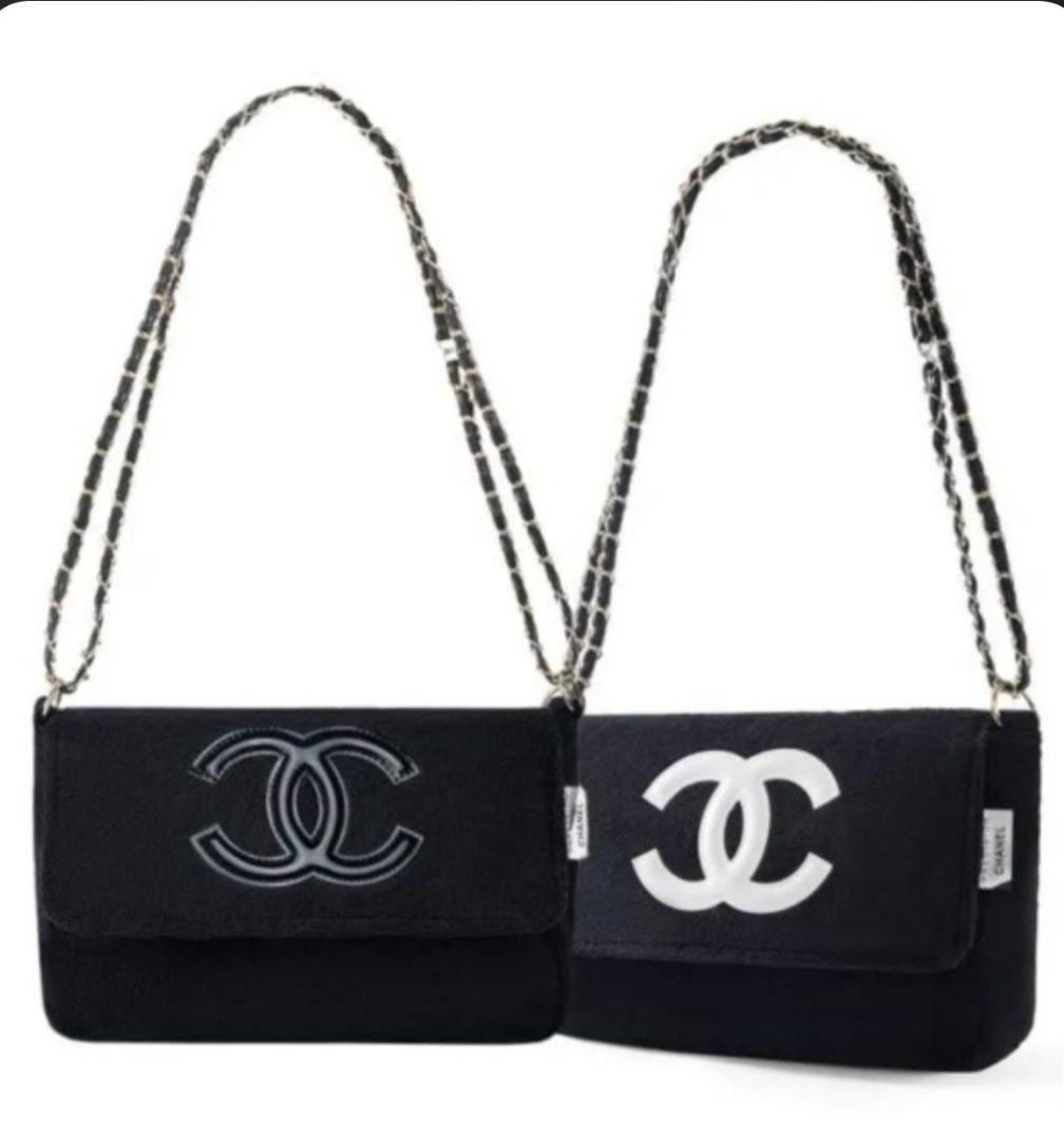 CHANEL ノベルティブラックショルダーバッグ ブラックロゴ付き