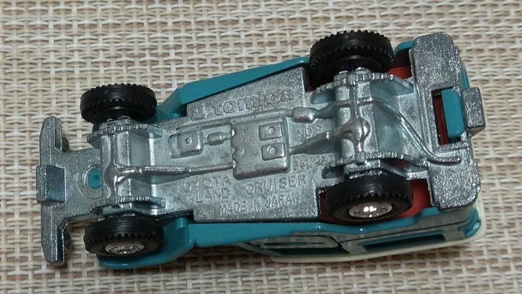 トミカ黒箱 2-2 トヨタランドクルーザー 日本製 当時物
