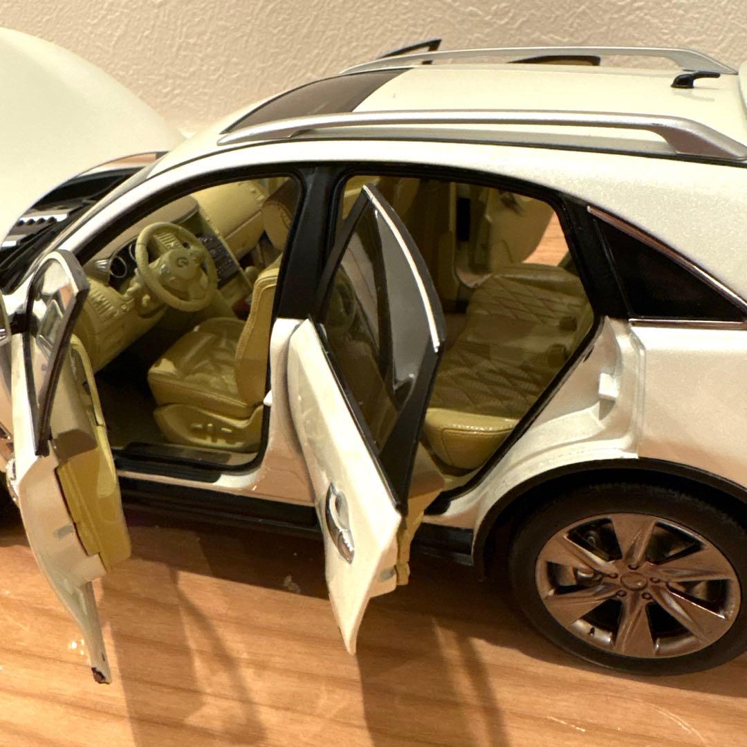 日産 PAUDI パウディ INFINITI FX50 1/18 モデルカー
