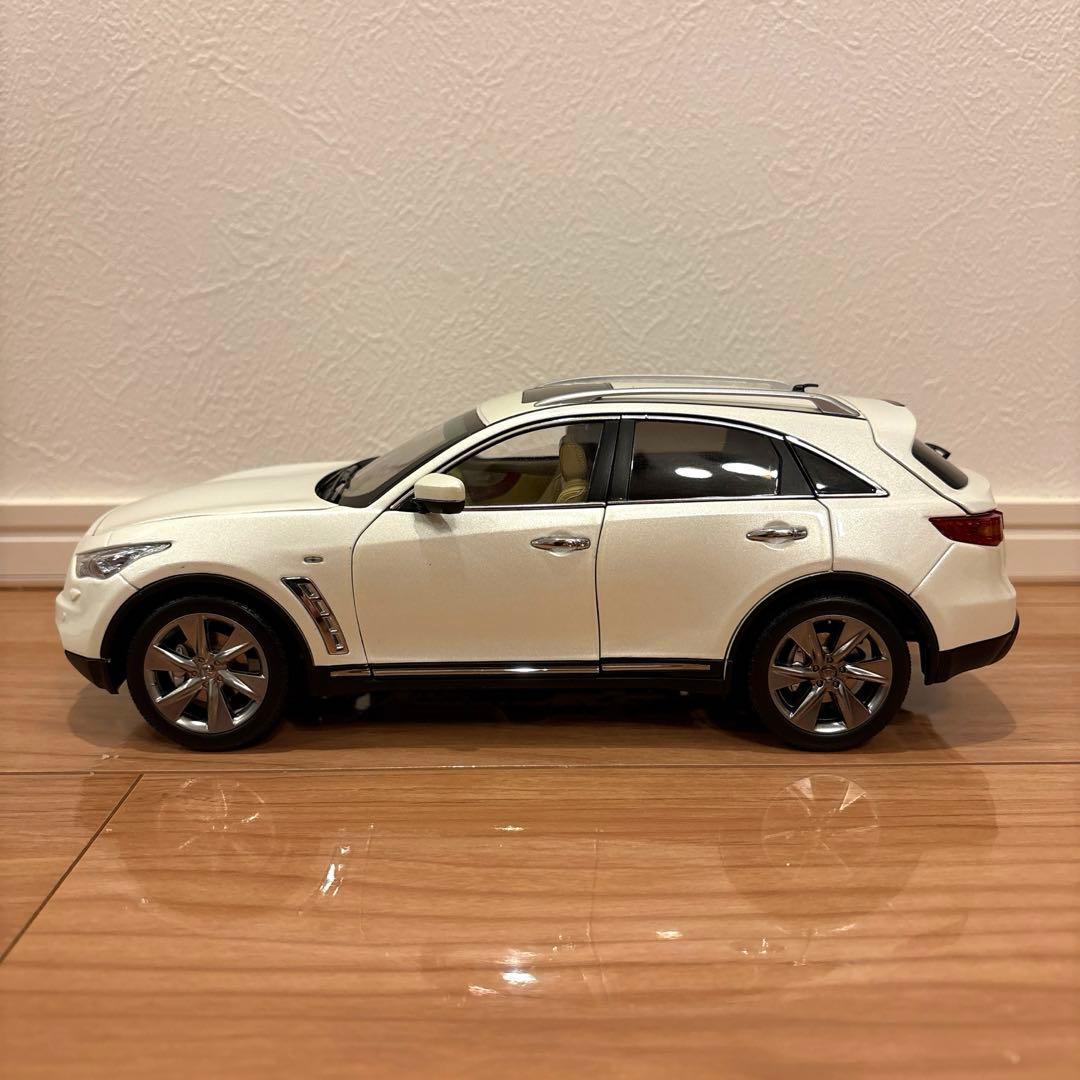 日産 PAUDI パウディ INFINITI FX50 1/18 モデルカー