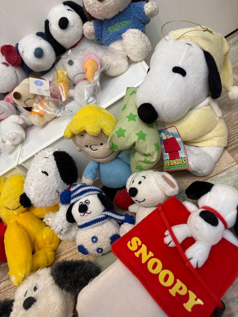 スヌーピー　peanuts ぬいぐるみ　ポーチ　文具　手袋　イヤーマフ　まとめ売