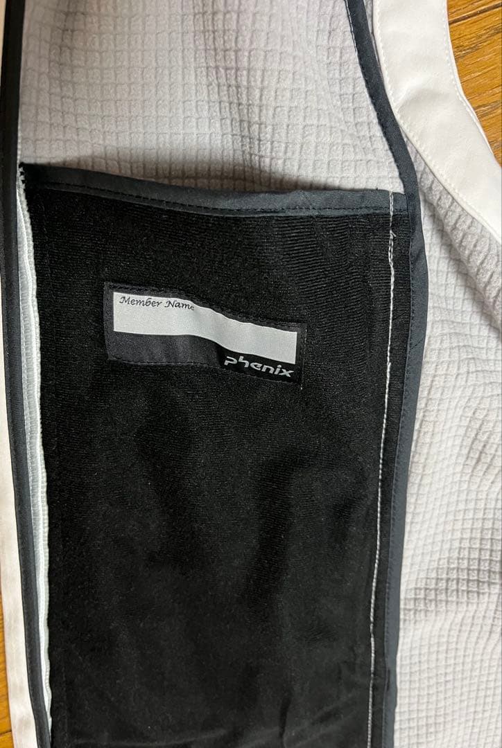 phenix 新品未使用　ホワイト ベストMサイズ