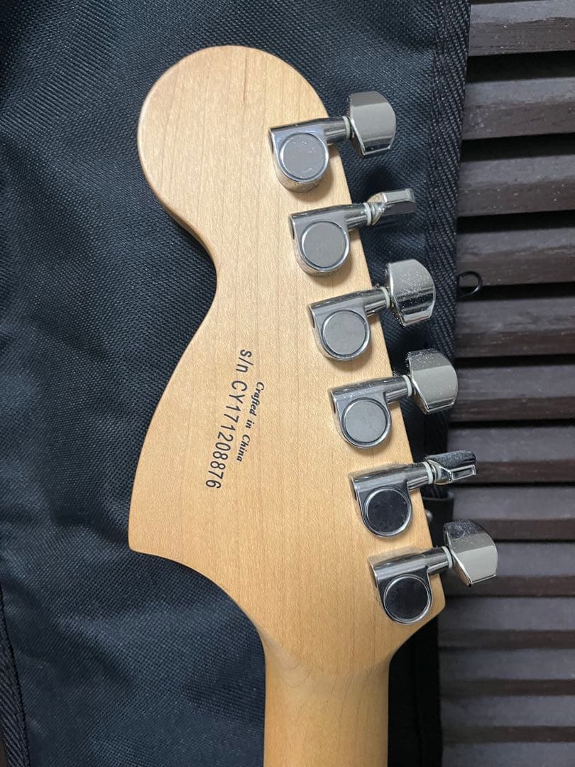 ギター Squire by fender Affinity storatcaster