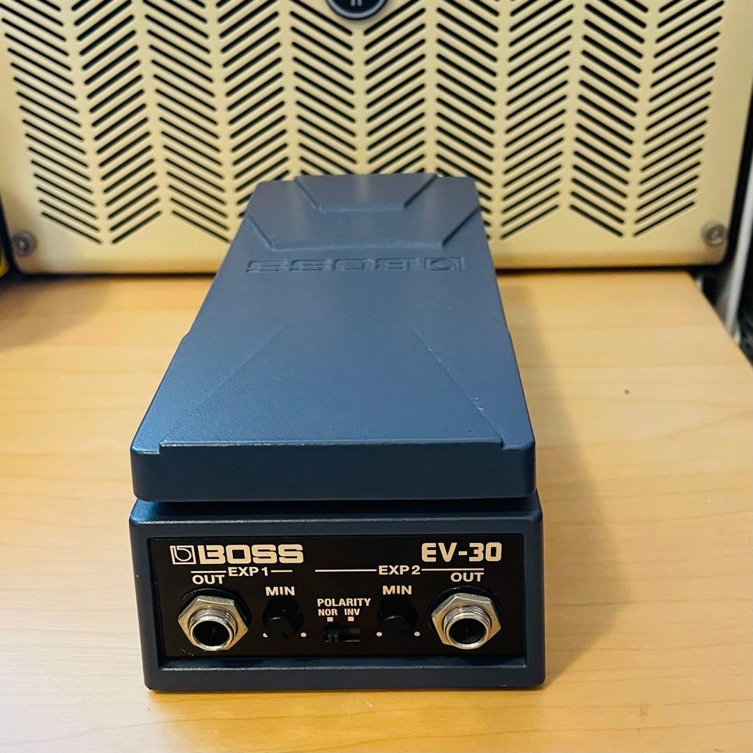 BOSS EV-30 エクスプレッションペダル