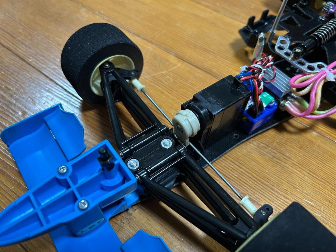 じ*ん様 タミヤ F-1 F103 メカ付き
