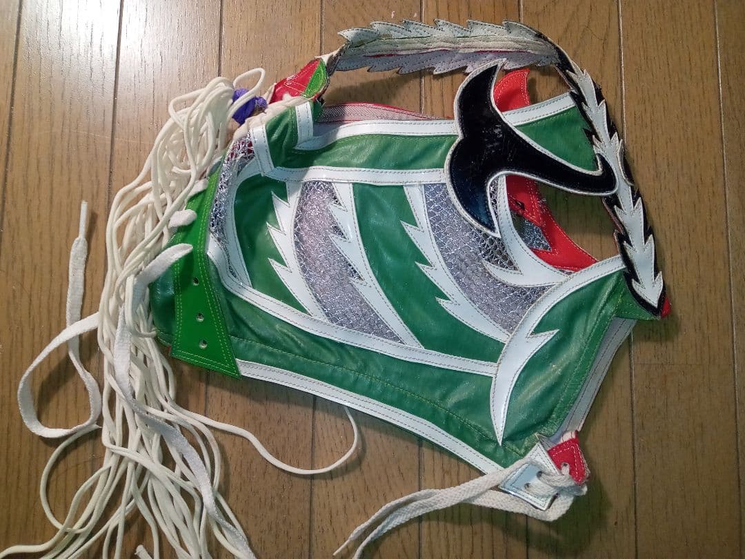 即決！SHIIBA 本人使用済み試合用破れマスク サイン入り プロレスマスク