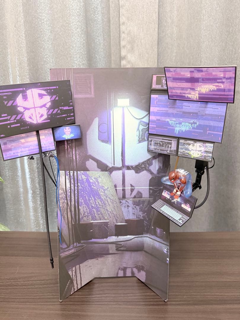 ホットトイズ マイルス・モラレス スパイダーマン ２０２０スーツ版 中古品