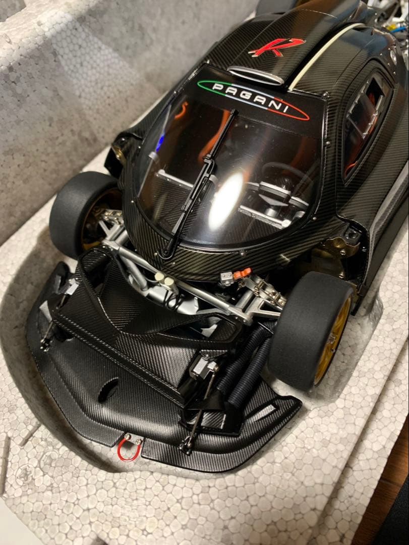 Pagani Zonda R ミニカー 1/18 オートアート　絶版品
