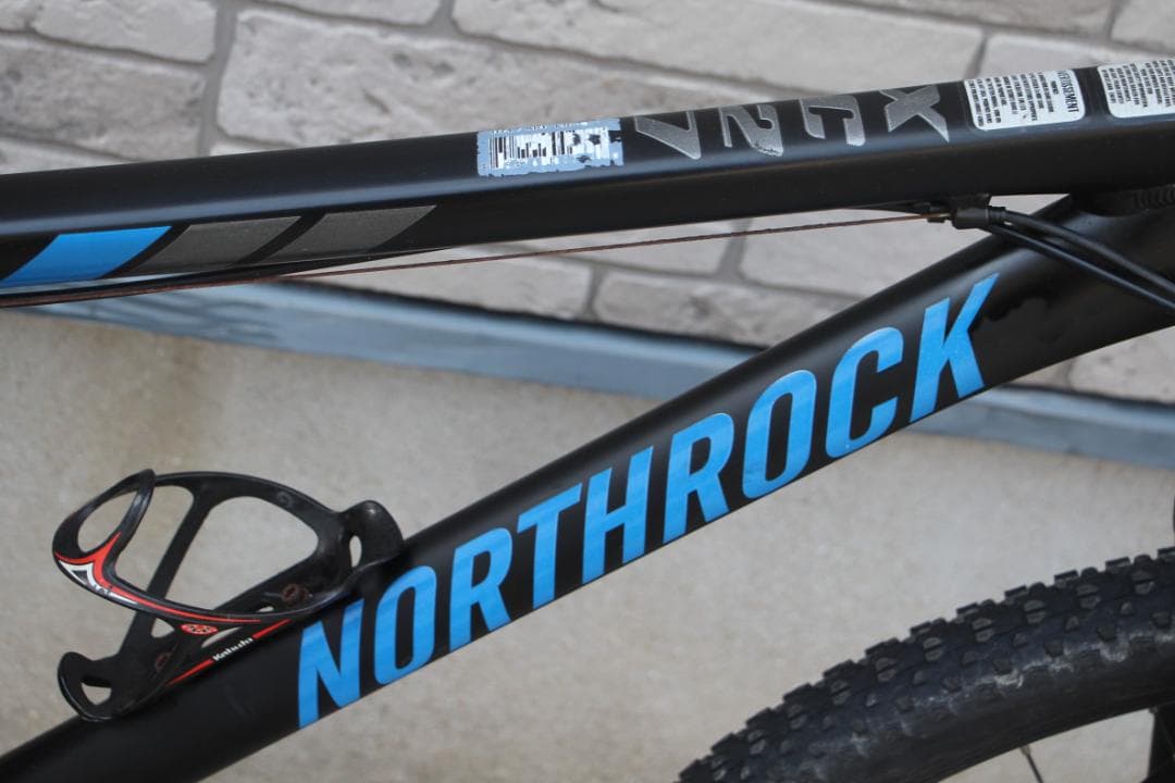 引き取り限定♪NORTH ROCK♪前後ディスクブレーキ♪お手軽マウンテンバイク