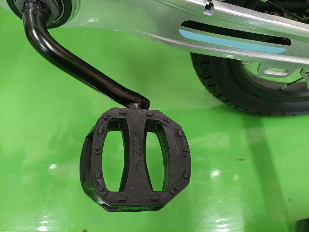 子供自転車 14インチ シルバー