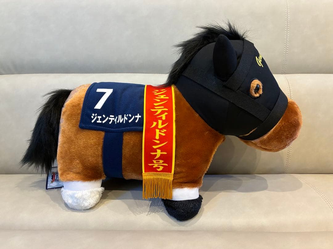 【最強女王】歴代三冠牝馬＆G1女王6頭セット サラブレッドコレクションBIG