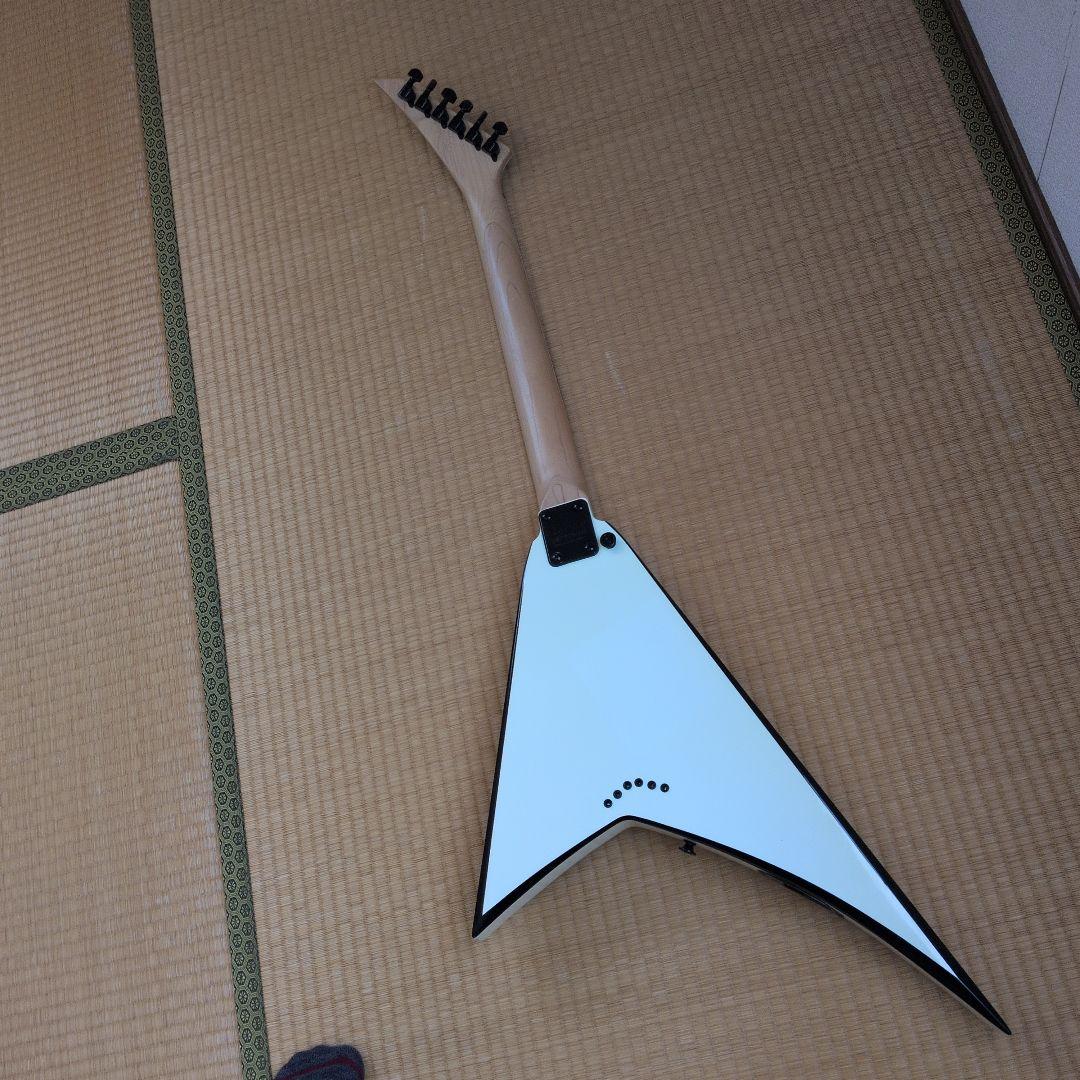 ギター　変形フライングV