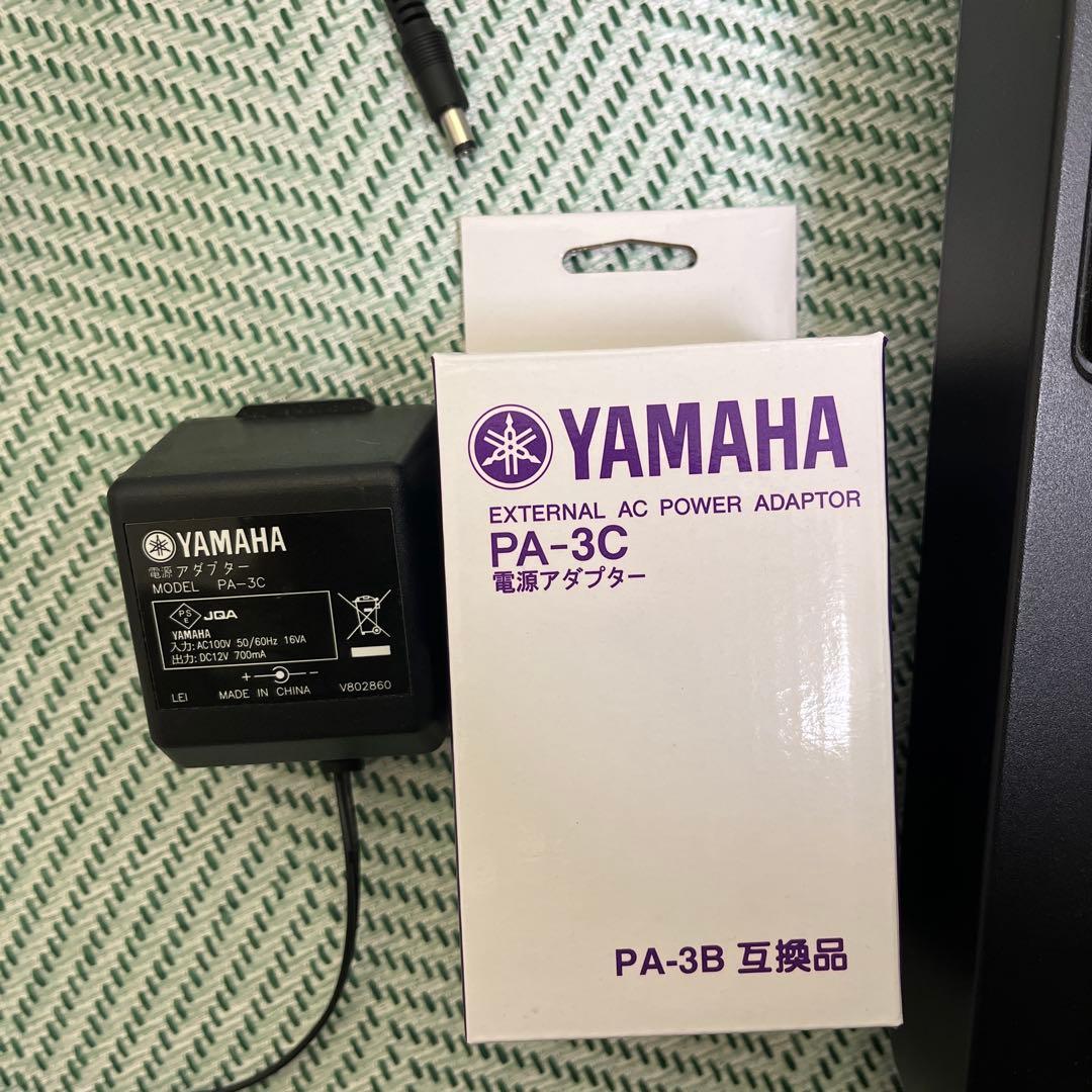 ヤマハ　ポータブルキーボード　メイプル調　　　　　電子ピアノ61鍵盤