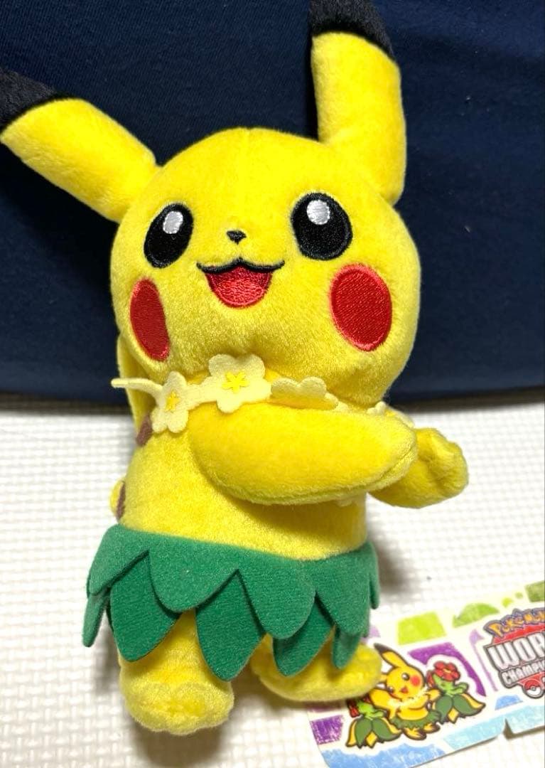 レア　ワールドチャンピオンシップ2010 フラダンス ピカチュウ ぬいぐるみ