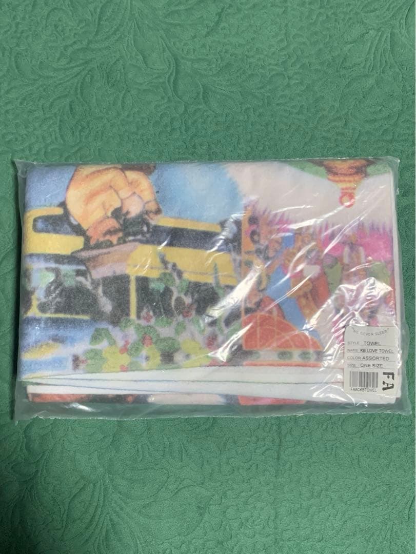 Fucking Awesome KB Love Towel タオル