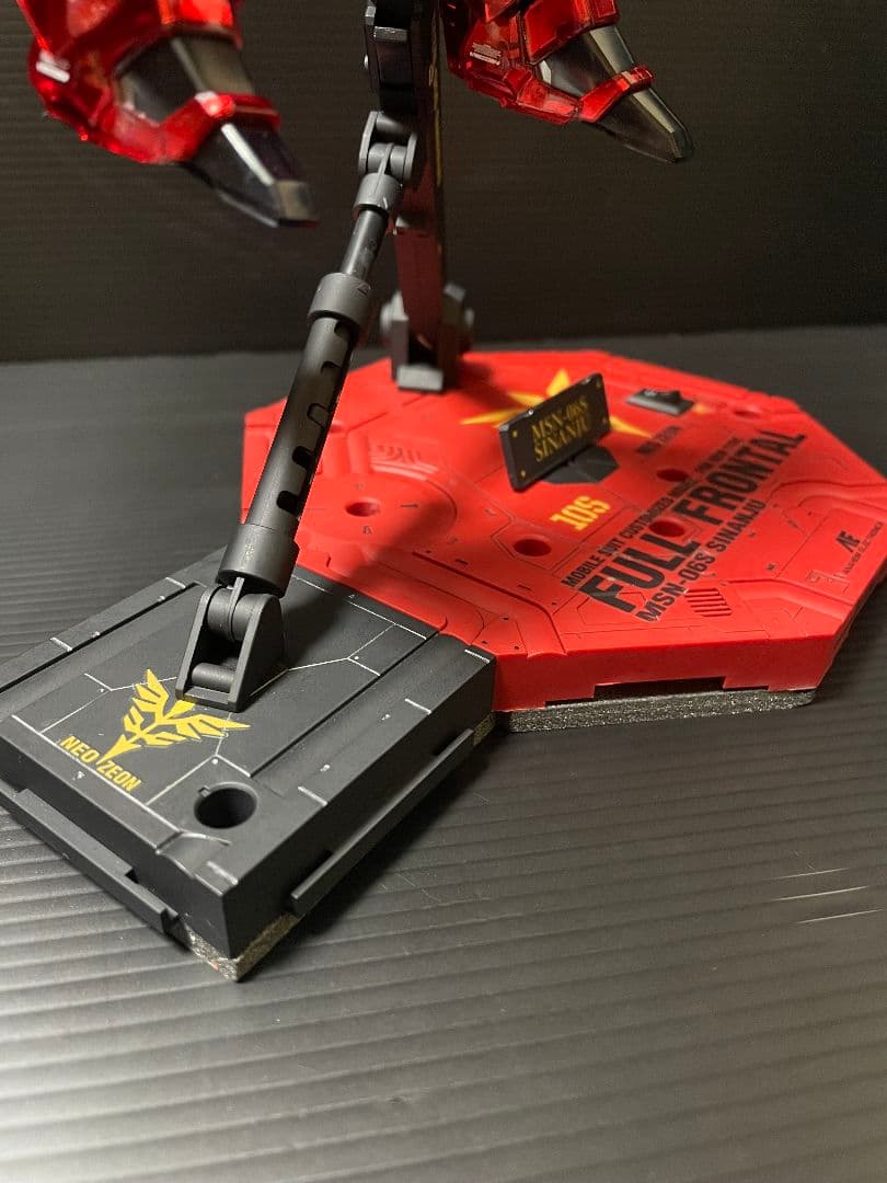 ま*お様 ガンプラRGシナンジュクリアカラーメカニカルコアメッキ調LED発光全塗