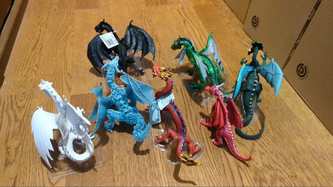 Schleich　ドラゴンフィギュア 8体セット