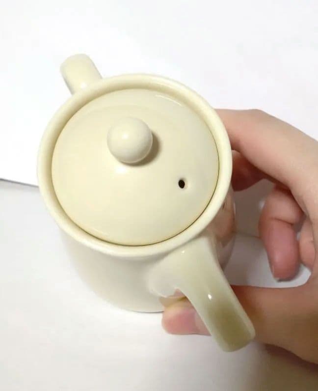 ハローキティ 食器セット■ティーポット/カップ &陶磁器製カップ& 醤油差し