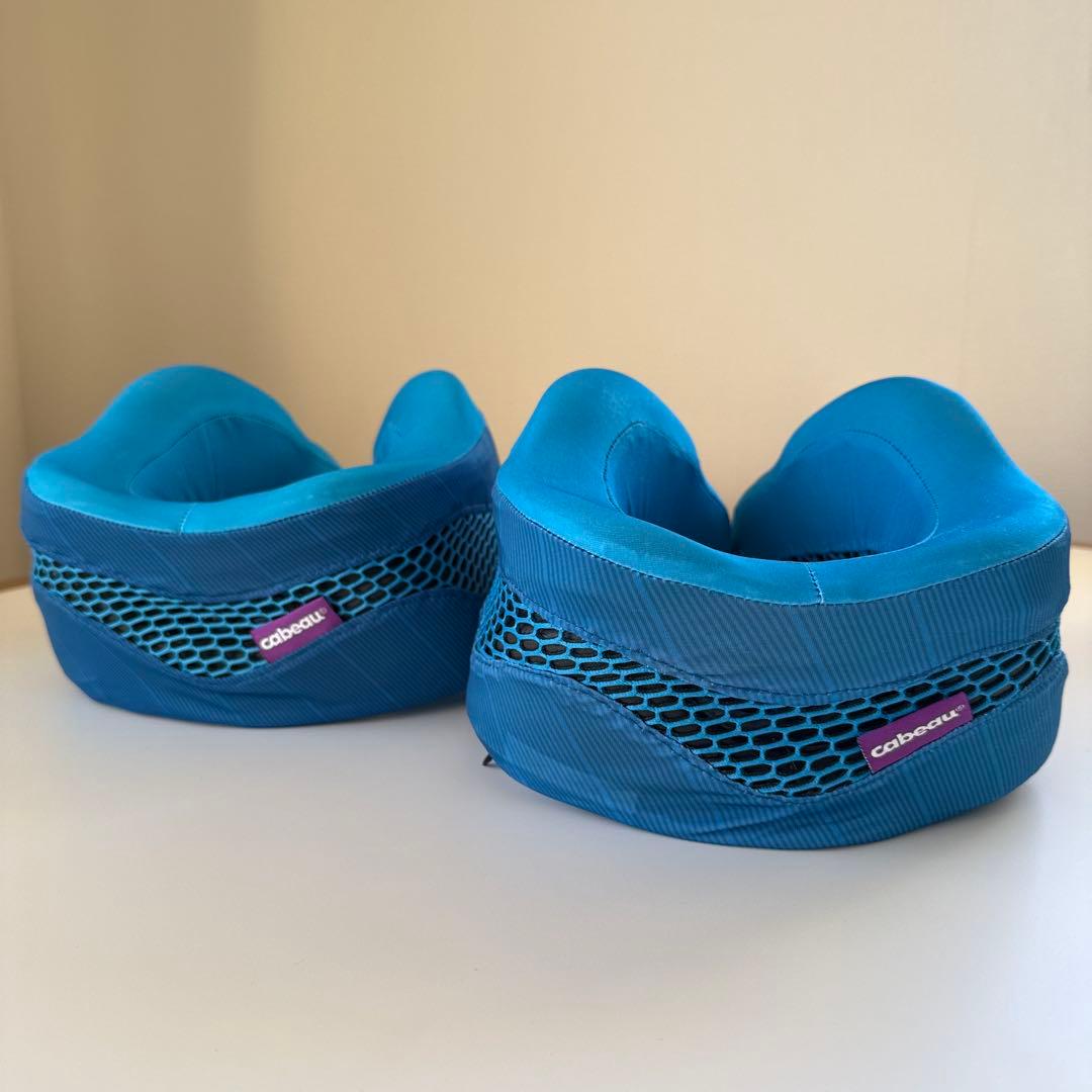 【cabeau】ネックピロー 2個セット【美品】