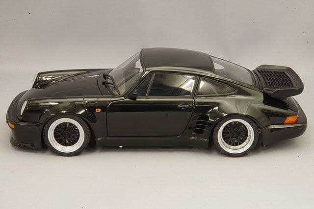 〔未開封品〕オートアート1/18 ポルシェ911(930)ターボ　ブラックバード
