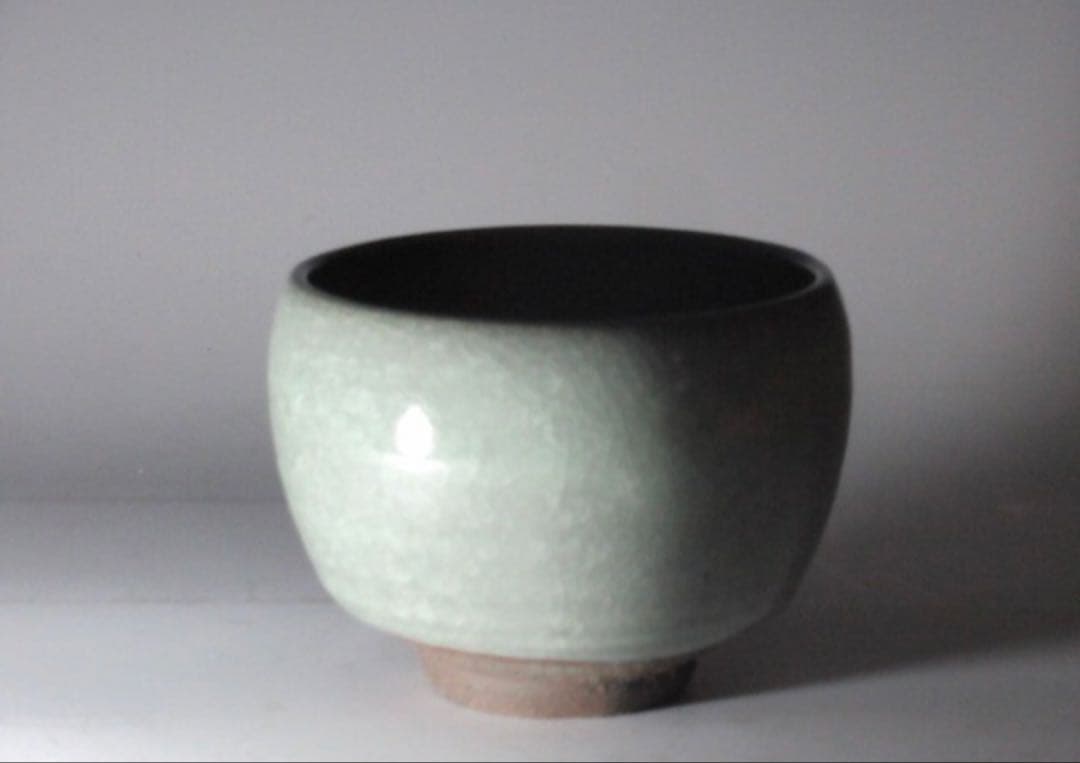 清水卯一 青磁貫入茶碗 美しく透明感のある名作！7130