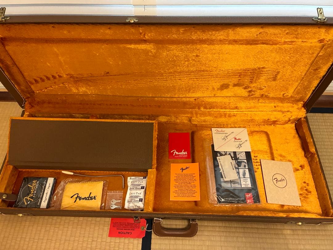 ギター Fender USA AVRI '62 Jaguar