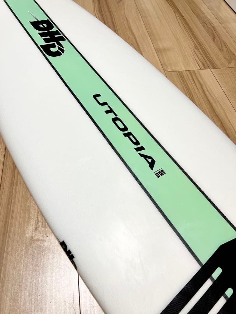 【極美品】 DHD UTOPIA 5.8 EPS サーフボード　ミントグリーン