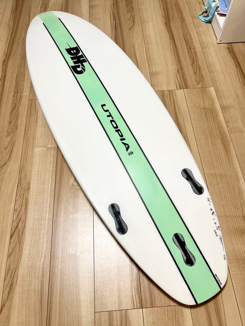 【極美品】 DHD UTOPIA 5.8 EPS サーフボード　ミントグリーン