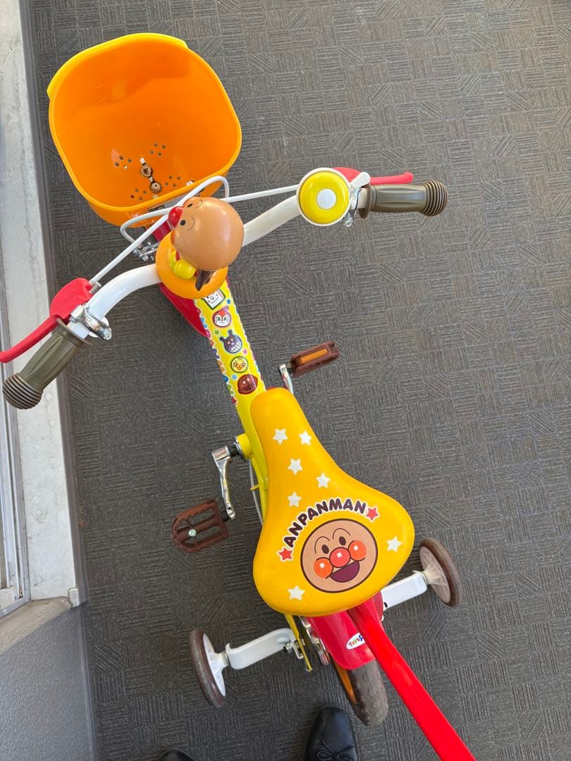 アンパンマン　幼児用自転車　12インチ