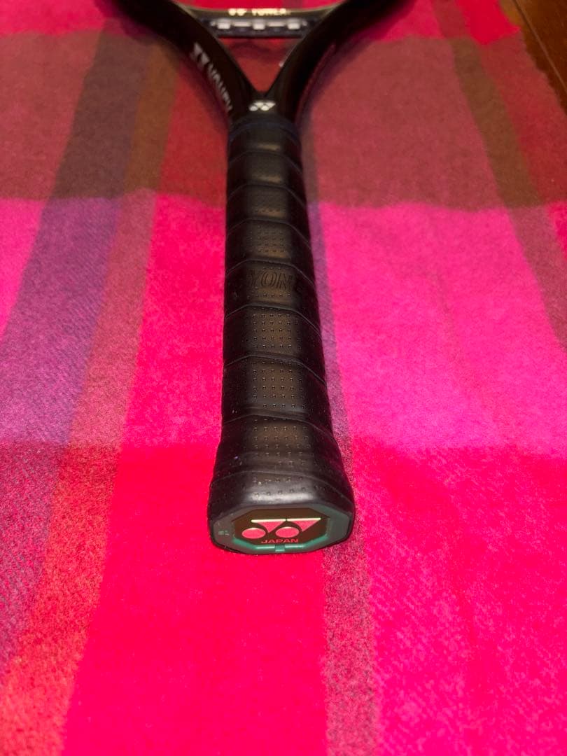 YONEX ISOMETRIC EZONE100 テニスラケット　ブラック