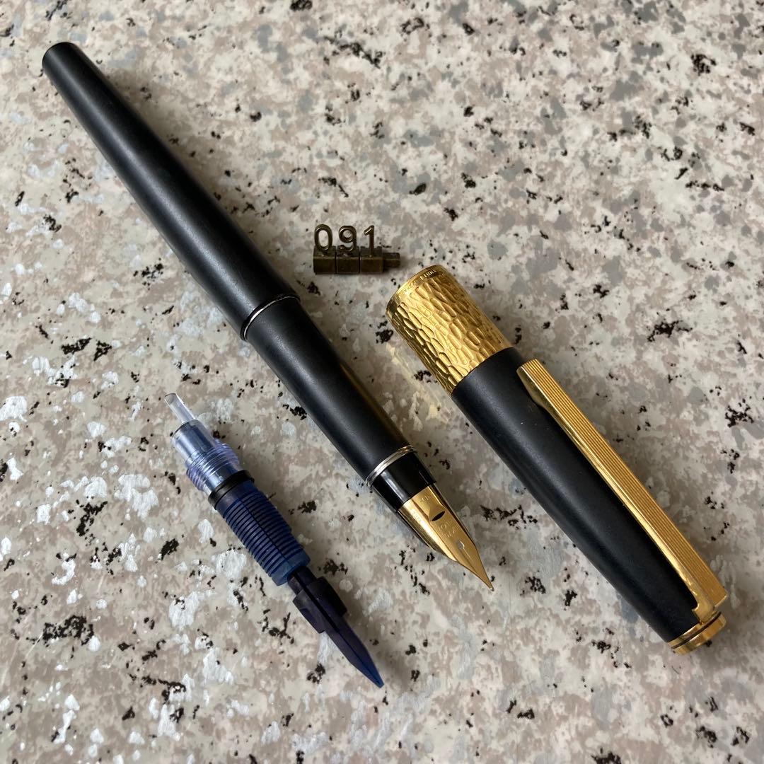 #091 オーバーホール済み 万年筆 PILOT CUSTOM 槌目 18k
