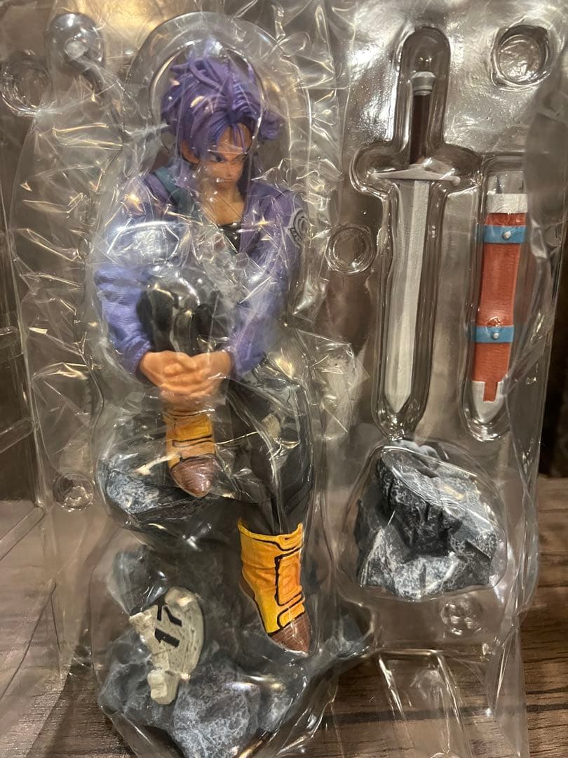トランクス フィギュア ドラゴンボール