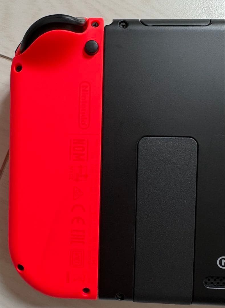 NINTENDO SWITCH 本体