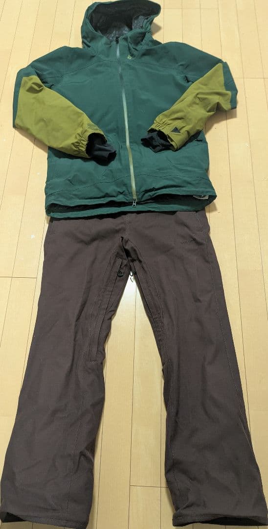 volcom スノーボードウェア　ゴアテックス　ボルコム