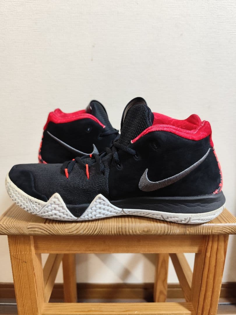 Nike Kyrie4 ナイキ カイリー4　27.5cm　カイリー・アービング