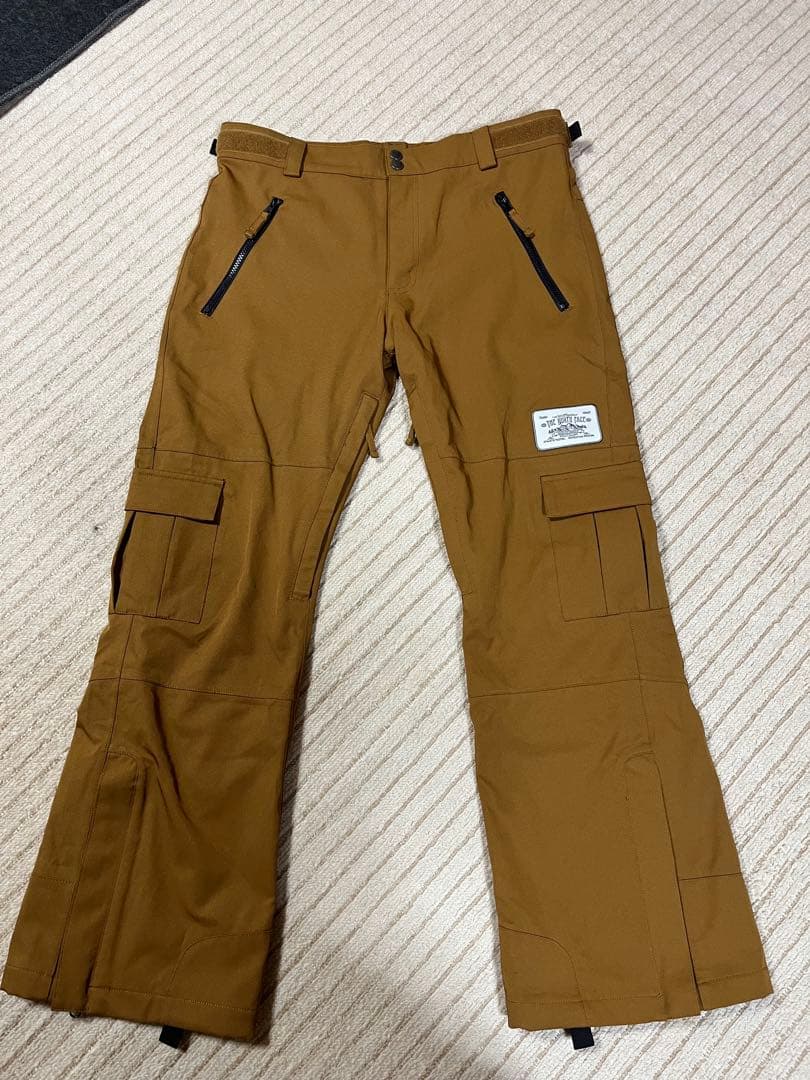 VOLCOM スノーボード　フード付きスウェットウェア　Ｌサイズセット
