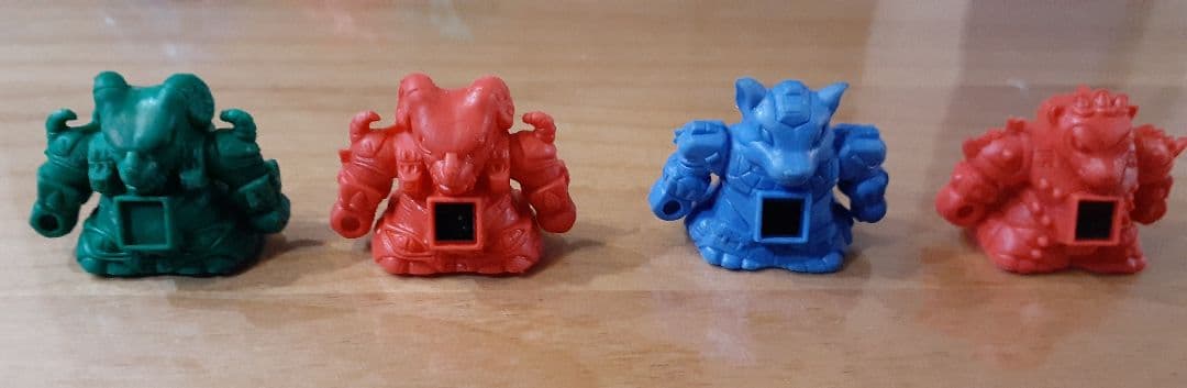 ビーストフォーマー　トランスフォーマー　チョコボール　空き箱　フィギュア10体