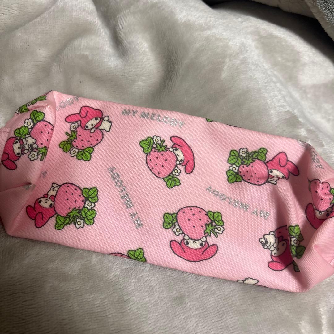 希少　マイメロディ いちご柄 ペンポーチ