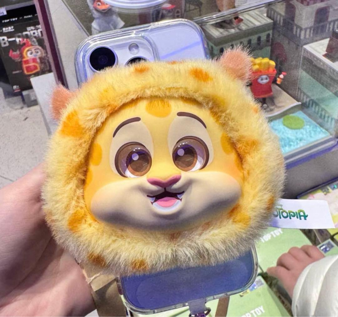 ズートピア2　EMOJIS SERIES 携帯ケース✖️6個(各1個)
