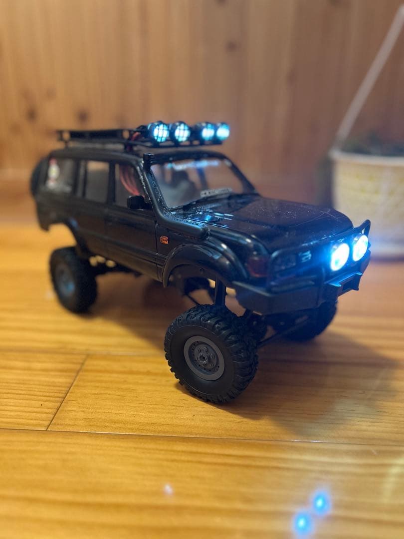WPL 80ランクル　ハイラックスボディ　カスタム